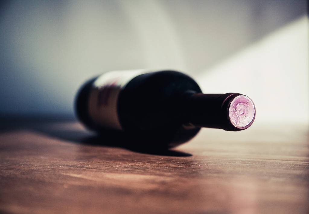 Il vino è sempre un piacere per il palato, quello che però è cambiato è il modo di pensare al suo acquisto. Guida su acquistare vino online