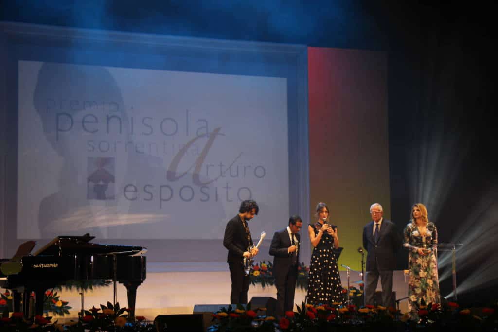 Si è svolta sabato sera presso il Teatro delle Rose la serata di gala della XXIII edizione del Premio Penisola Sorrentina - Le foto