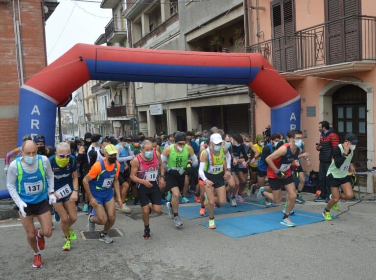 Podismo, a Cesinali (AV) la “Brindiamo Insieme”