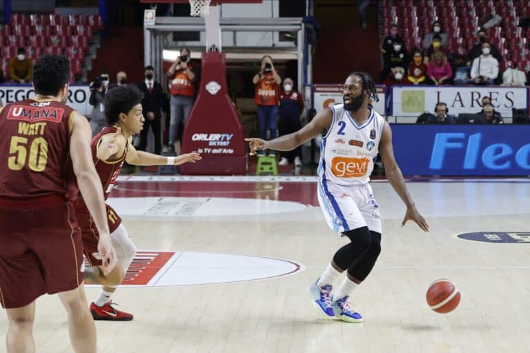 Il quarto tempo è fatale per la Gevi Napoli Basket che lascia i 2 punti a Venezia