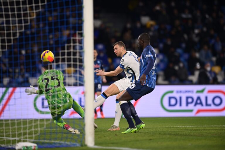 Napoli-Inter 1-1 le pagelle: De Vrij fa la frittata, Barella irriconoscibile, Dumfries e Handa al top