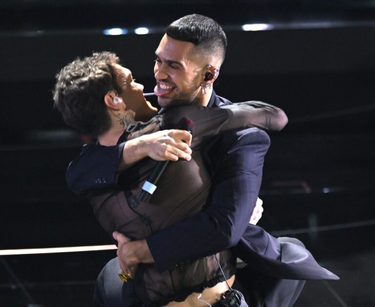 Sanremo 2022, Mahmood e Blanco in cima alla classifica