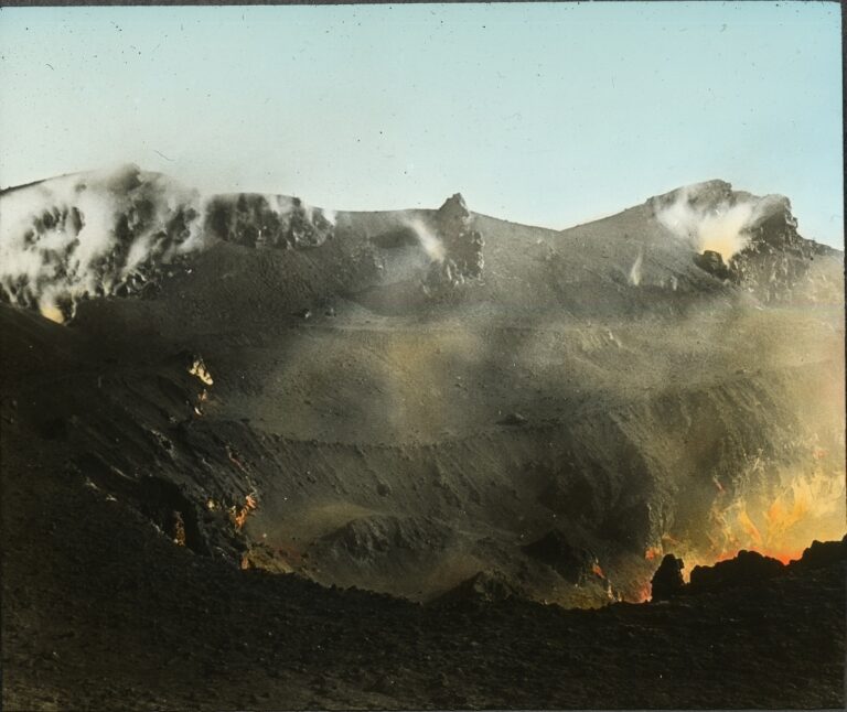 Ad Ercolano “Gli occhi del Vesuvio”: una mostra foto giornalistica sul vulcano