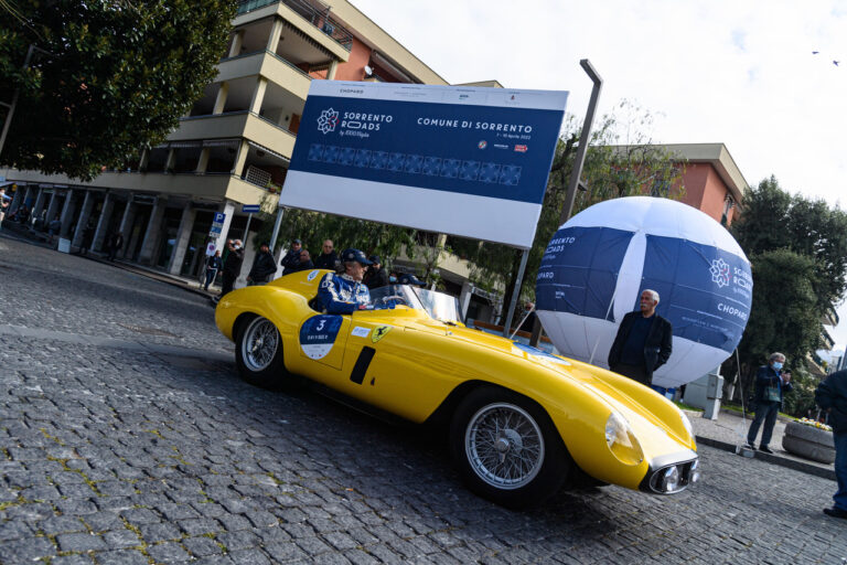 Sorrento. Un lungo week-end con le auto d’epoca della 1000 Miglia