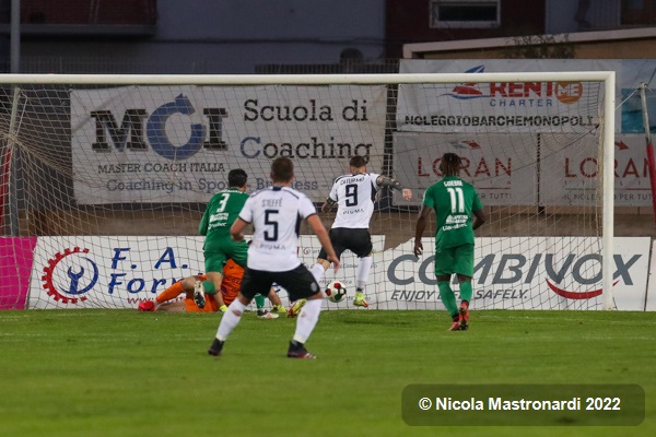 Salvatore Caturano (Cesena FC) scores a goal for his team
