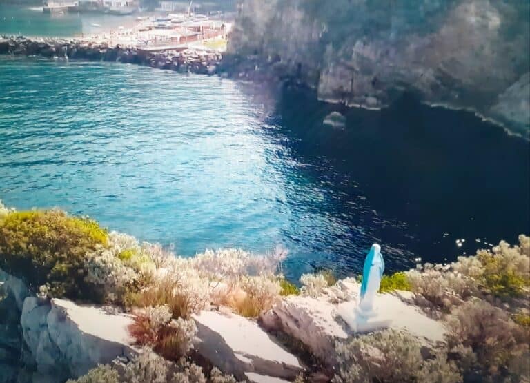 Marina di Vico Equense, Scoglio della Margherita