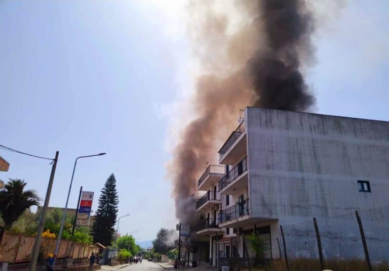 Incendio Terzigno. Al via il monitoraggio delle sostanze inquinanti disperse nell’atmosfera