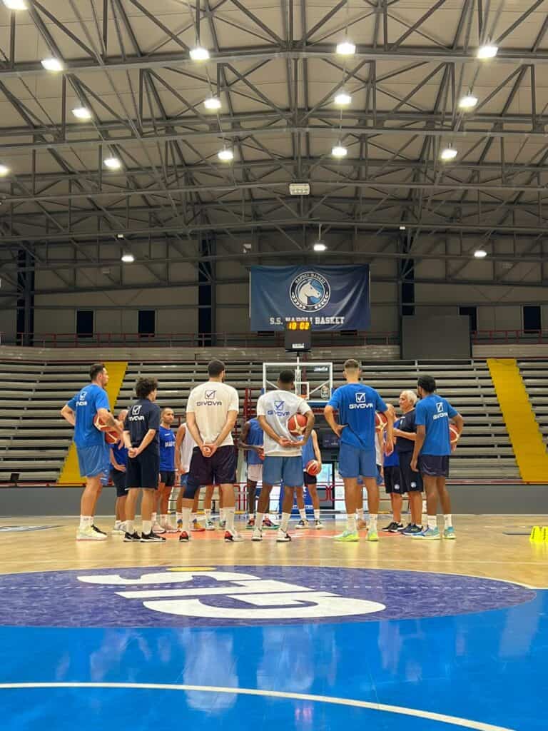 Comincia la stagione sportiva della Gevi Napoli Basket, I° allenamento e I° amichevole