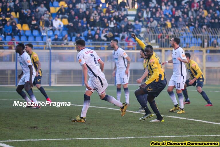 Crotone-Juve Stabia: La Febbre del novantesimo minuto