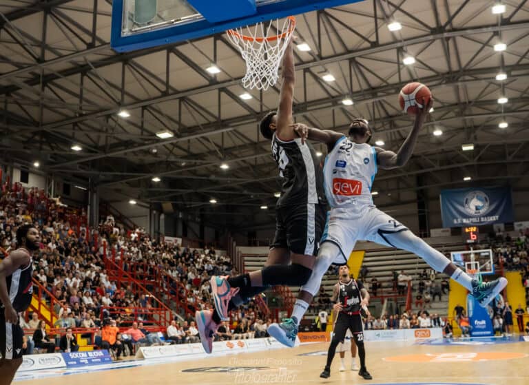 Prima di Campionato per la Gevi Napoli Basket che perde contro la Virtus Segafredo Bologna 77 – 89