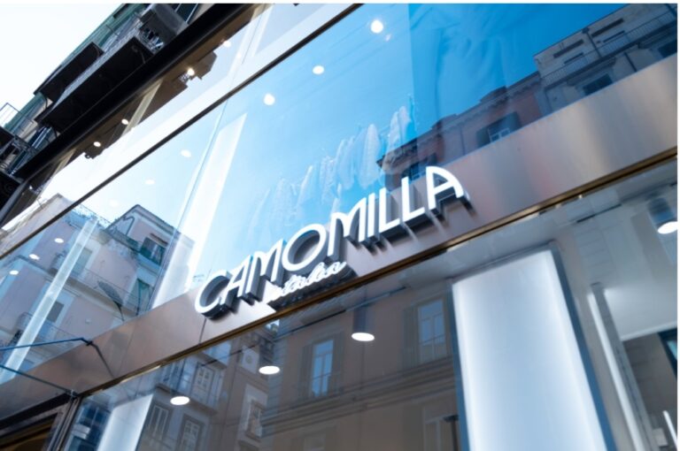 Camomilla Italia, riapertura del flagship store in via Santa Brigida