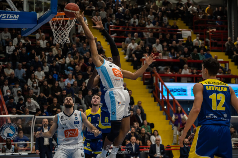 Gevi Napoli Basket – Tezenis Verona 74 – 80, Una gara testa a testa fino alla fine