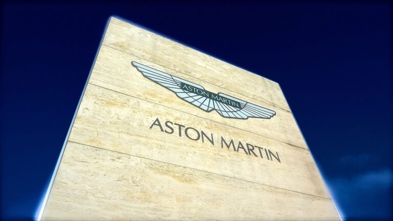 F1, ecco la nuova McLaren e Aston Martin