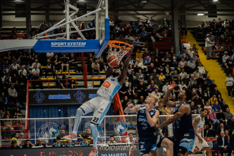 Ancora una volta è fatale il quarto parziale per la Gevi Napoli Basket