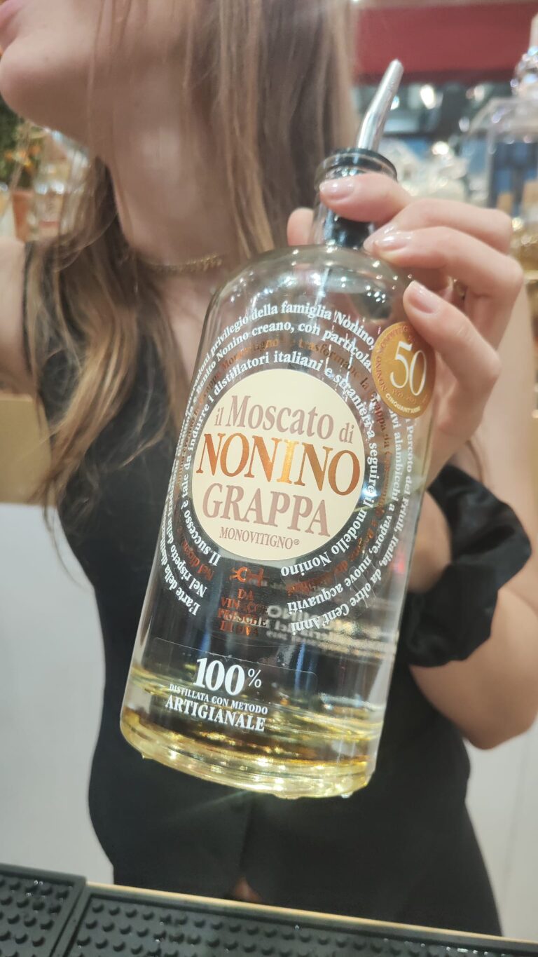 L’arte italiana a Vinitaly, da Caravaggio alla Grappa Nonino (VIDEO)