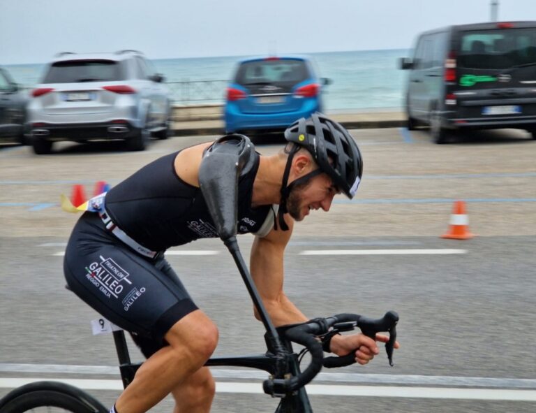 Paratriathlon, più grandi le difficoltà, maggiori le soddisfazioni nel superarle (video)