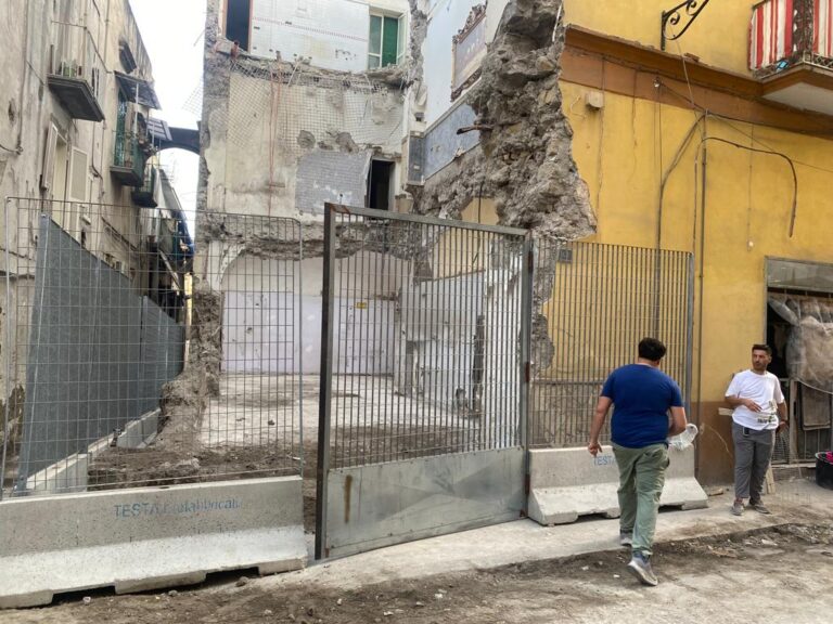 Torre del Greco, controlli per consentire agli sfollati il rientro a casa