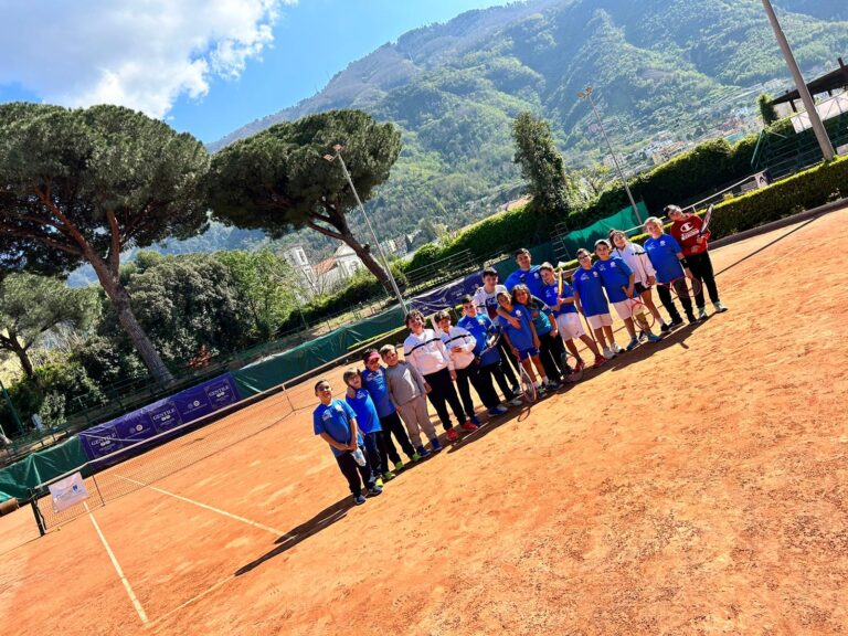 Tennis a Castellammare per i piccoli