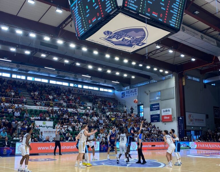 Esordio col botto per la Gevi Napoli Basket Vince a Sassari per 111 a 90