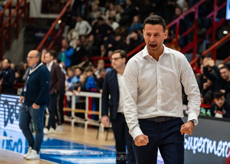 Ancora una splendida vittoria per la Gevi Napoli Basket, battuta Vanoli Basket Cremona per 80-70