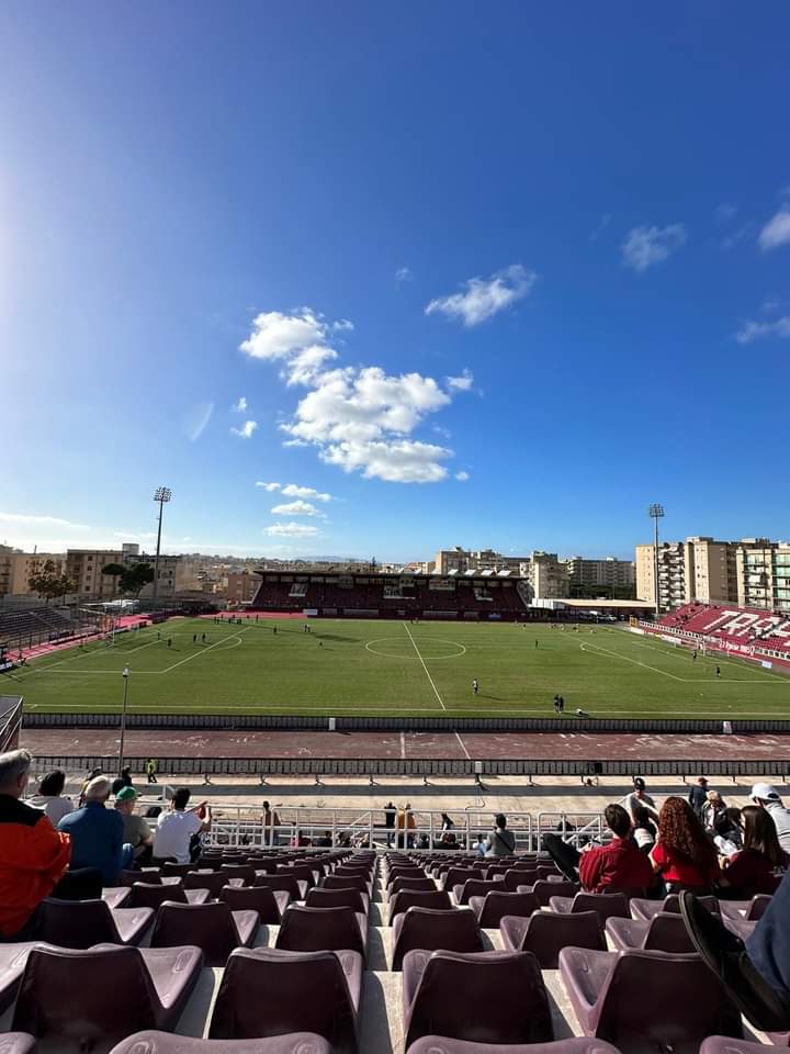 Trapani-San Luca 2-1: i granata tornano a vincere in campionato e sono da soli in testa alla classifica. Continua l’incubo per il San Luca