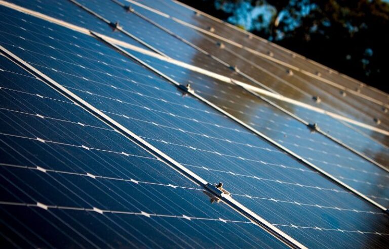 Efficienza di un impianto fotovoltaico: come si calcola e su quali parametri si basa