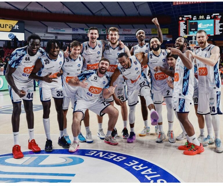 La GeVi Napoli Basket  sbanca Venezia e vince per 81-89