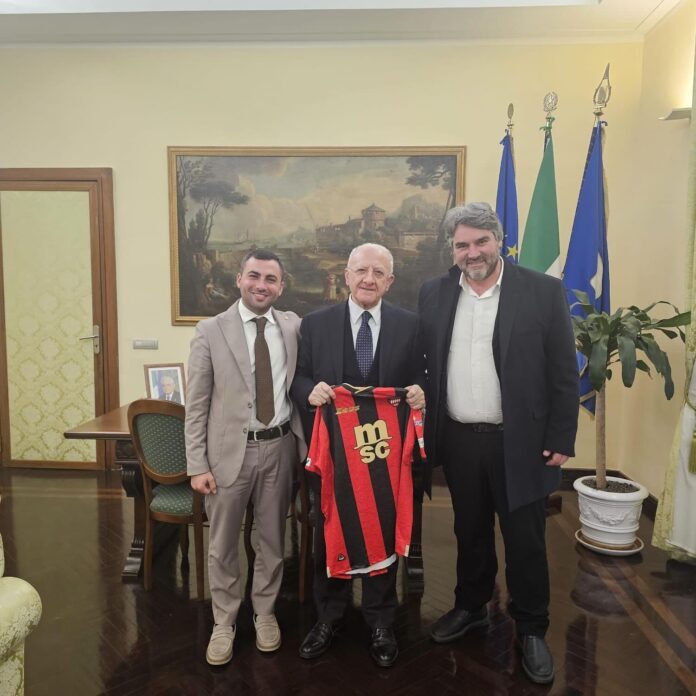 Il Sorrento calcio fa visita al Presidente De Luca