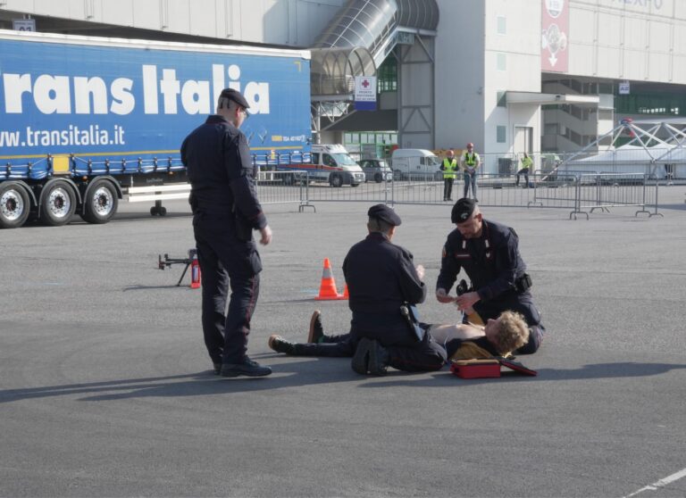 Salva la vita di un uomo grazie ad un defibrillatore trasportato da un drone