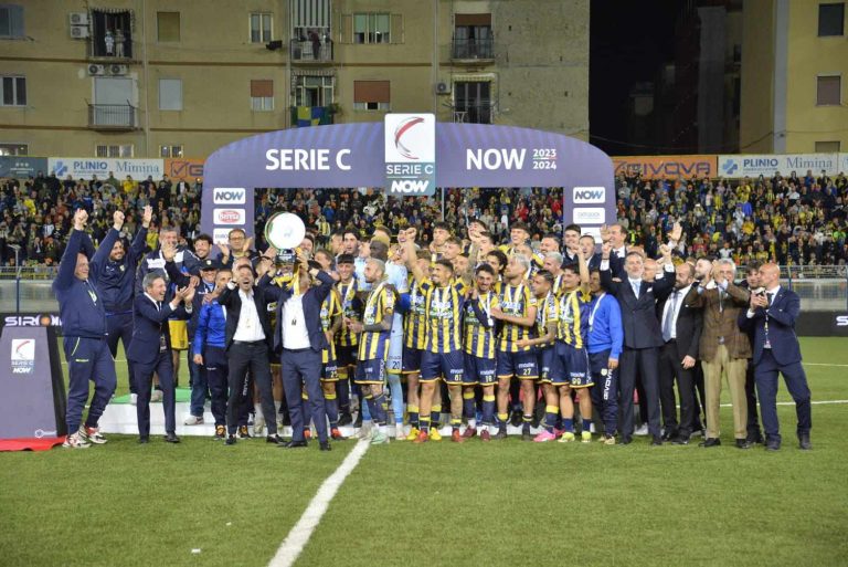 Juve Stabia We Are the Champions , editoriale del lunedi