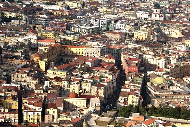 Quartieri Spagnoli, rissa porta a diversi arresti ed alla chiusura temporanea di un locale