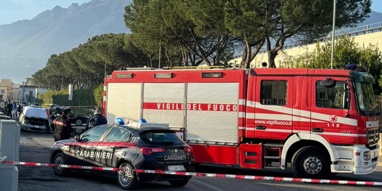 Castellammare, uomo carbonizzato a bordo di un'auto. Indagini in corso