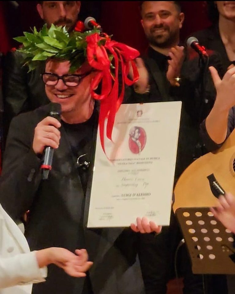 Laurea Honoris Causa a Gigi D’Alessio