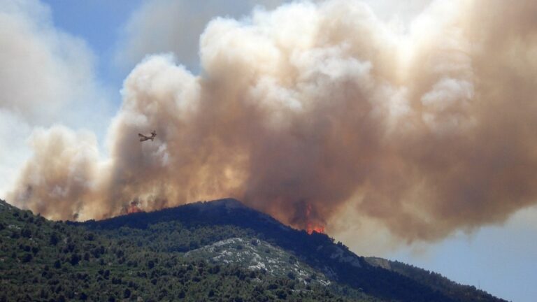 Napoli, scoperta la causa dell’incendio a Fuorigrotta, proseguono le indagini