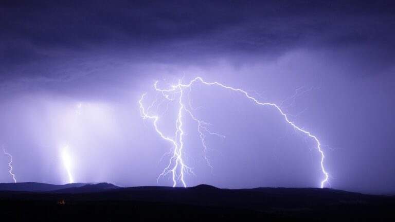 Campania, avviso di allerta meteo per condizioni avverse