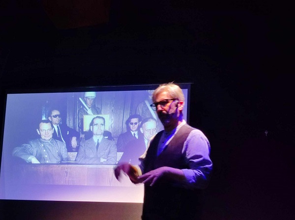 Dino De Angelis al Teatro Santa Filomena con ” La Banalità del Male”