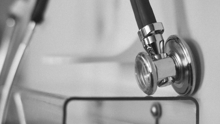 Napoli, primi episodi di violenza nel 2025 contro il personale sanitario