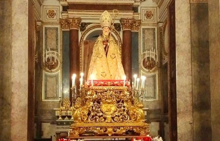 Detti napoletani: “A Santu Catiello ‘o sole ‘o castiello, a Santu Biase ‘o sole a tutt’ ‘e case”: il fascino dei detti popolari stabiesi