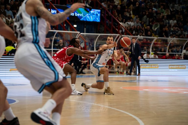 “Un Canestro di Sorrisi” il Napoli Basket ancora protagonista con una nuova iniziativa