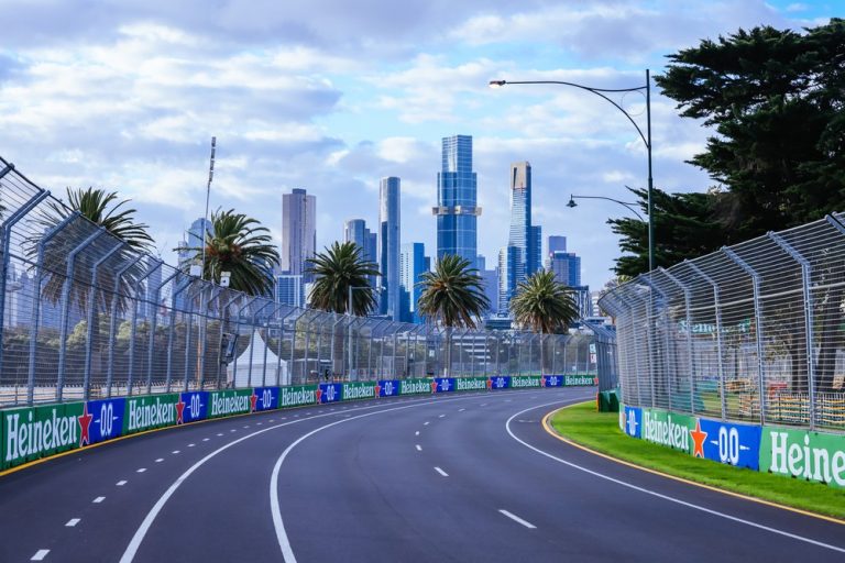 FORMULA 1 Papaya dinamite, profondo rosso.