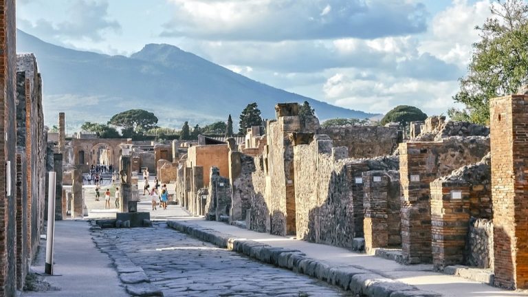 Campania, torna “Domenica al Museo”, il 6 aprile ingresso gratuito nei musei