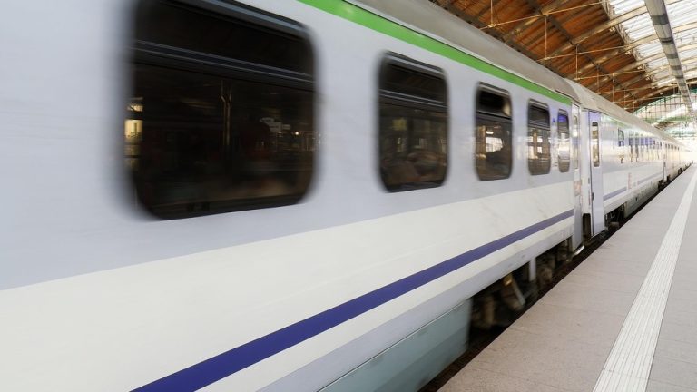 Castellammare, scontro tra comuni per la dismissione della ferrovia Torre Annunziata–Castellammare–Gragnano