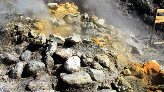 Campi Flegrei, nuovo sciame sismico comprendente tre scosse in poche ore