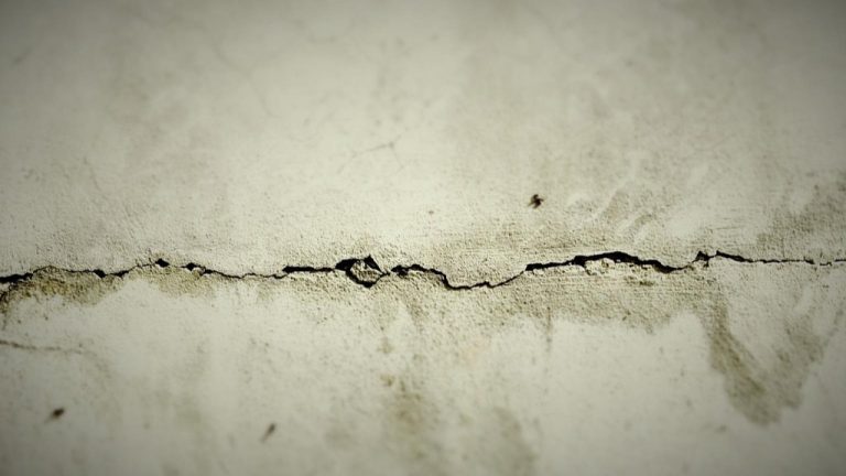 Campi Flegrei, la terra torna a tremare