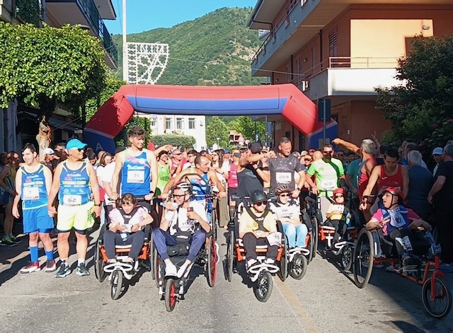 StraSiano Sotto le Stelle: Sport, cuore e comunità nella magica notte di Siano