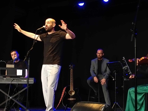 Castellammare celebra Battiato: Una Notte di Emozioni con “Tramonto Occidentale”