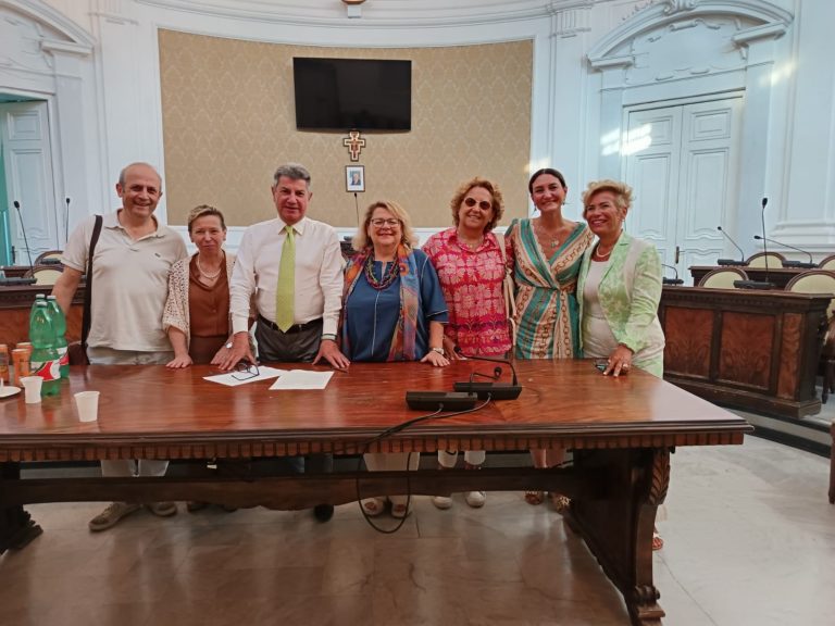 Castellammare punta sull’infanzia: al via il progetto “Città dei Bambini”