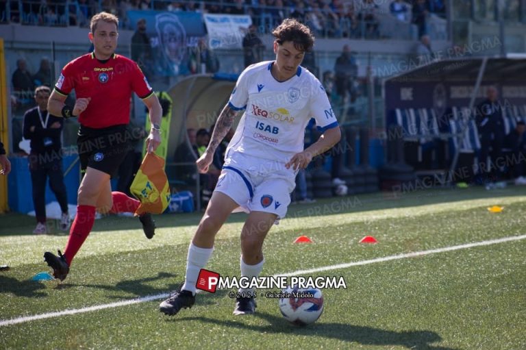 Siracusa Calcio: rinnovo per il giovane campano