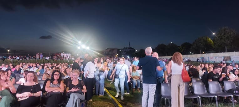 Torre del Greco, il Coral Sound Festival accende l’estate: musica, solidarietà e oltre tremila spettatori per la serata inaugurale
