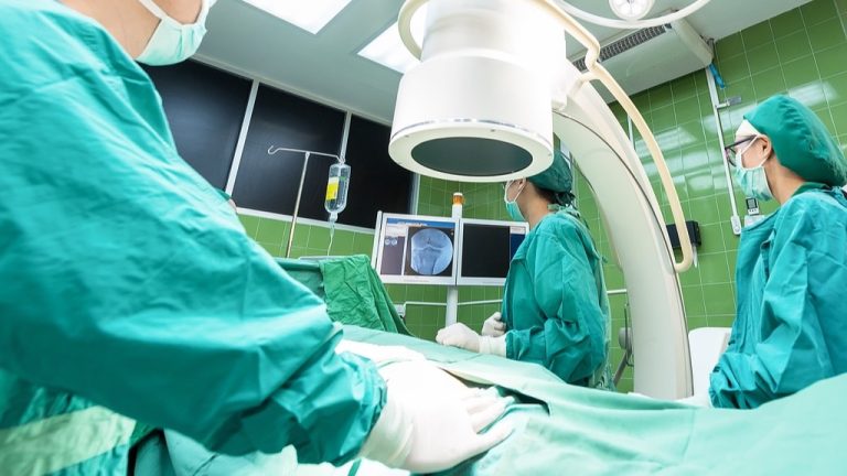 Napoli, al Cardarelli cresce la pressione: boom di accessi per traumi stradali